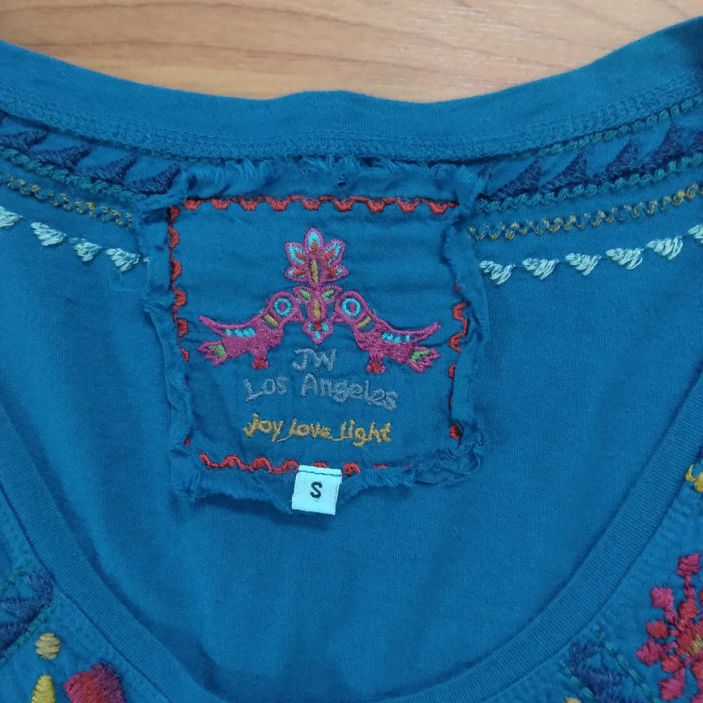 Johnny Was Los Angeles Blue Teal Embroidered Tunic T-Shirt - Picture 6 of 7